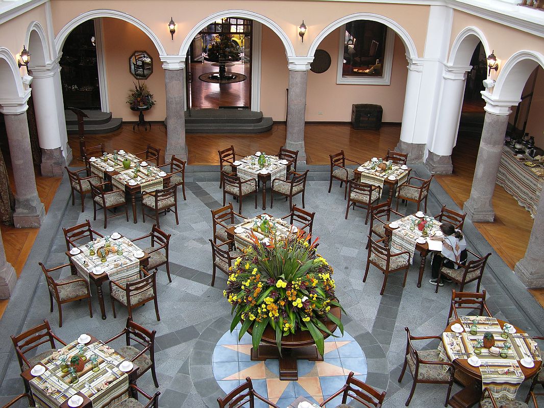 Ecuador Quito 01-04 Old Quito Hotel Patio Anduluz Courtyard